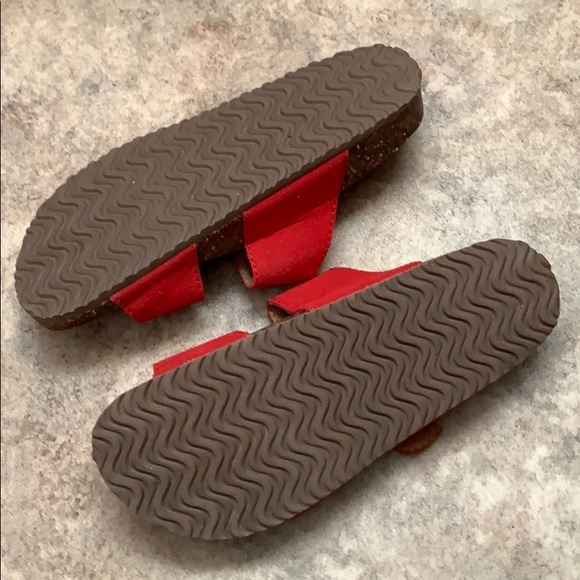 Red sandals - Picture 2 of 2